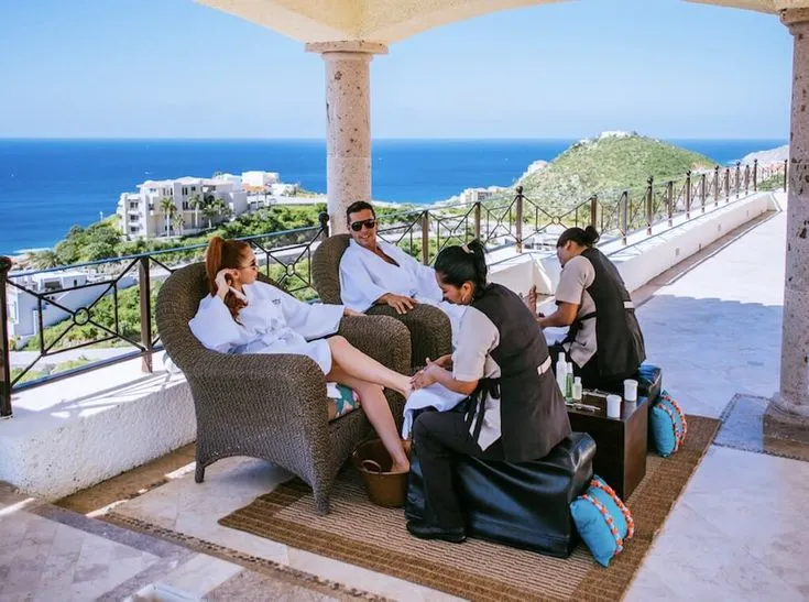 Pearl Dome Suite